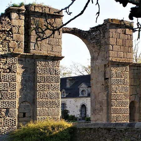 Chateau De La Chasse-Guerre Bed and Breakfast Hardanges Buitenkant foto