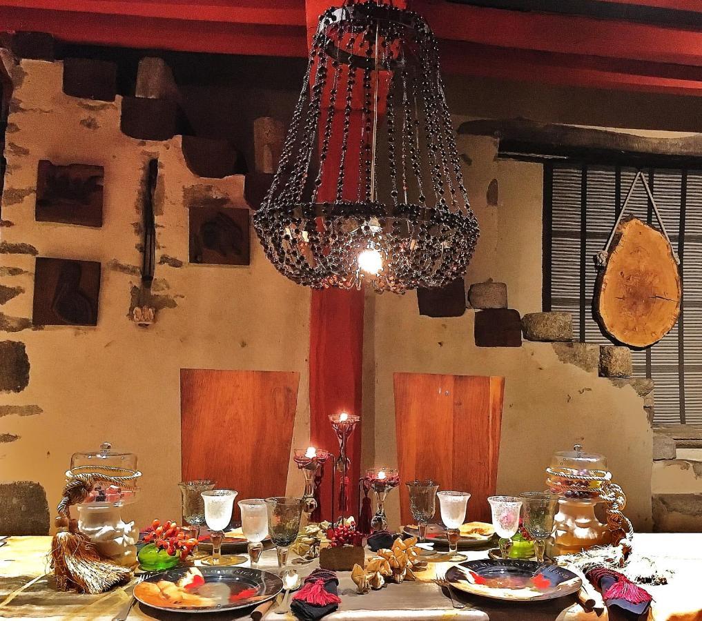 Chateau De La Chasse-Guerre Bed and Breakfast Hardanges Buitenkant foto