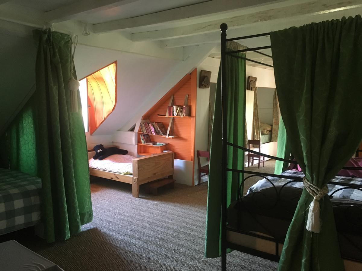 Chateau De La Chasse-Guerre Bed and Breakfast Hardanges Buitenkant foto