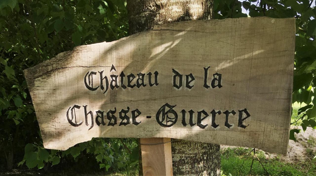 Chateau De La Chasse-Guerre Bed and Breakfast Hardanges Buitenkant foto
