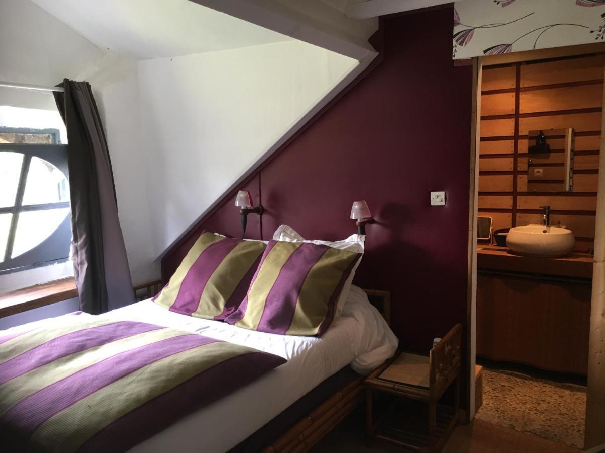 Chateau De La Chasse-Guerre Bed and Breakfast Hardanges Buitenkant foto