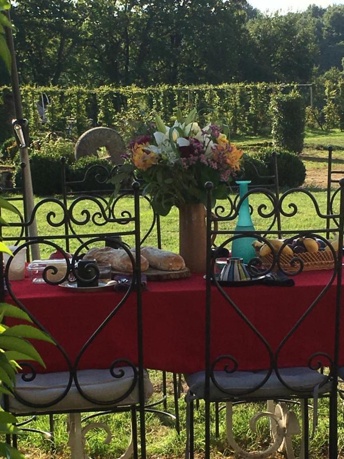 Chateau De La Chasse-Guerre Bed and Breakfast Hardanges Buitenkant foto